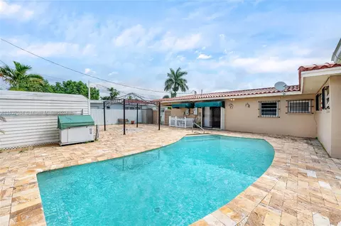 Other - 650 W 65th Dr, Hialeah, FL 33012 photo 3 of 10