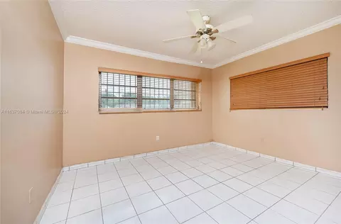 Bedroom - 650 W 65th Dr, Hialeah, FL 33012 photo 3 of 4