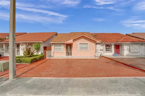 5750 W 21st Ave, Hialeah, FL 33016