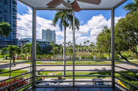 200 Diplomat Pkwy #325, Hallandale Beach, FL 33009