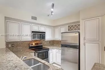 2091 Renaissance Blvd #305, Miramar, FL 33025
