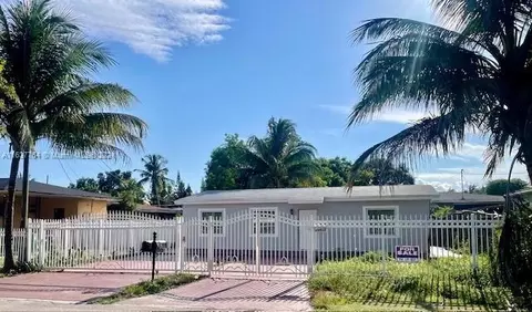 16482 NE 3rd Ave, Miami, FL 33162