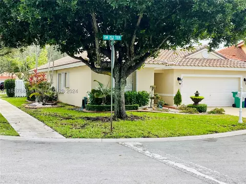 4951 SW 152nd Ter, Miramar, FL 33027