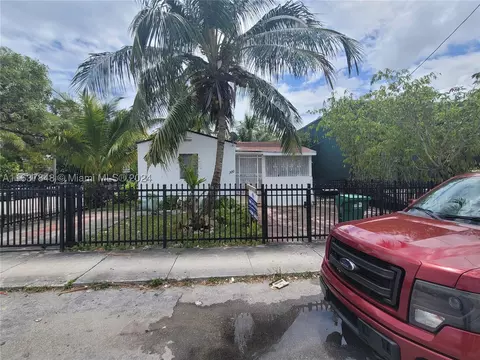 7030 NW 3 Ave, Miami, FL 33150
