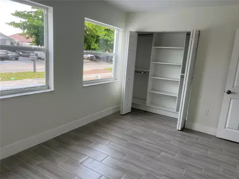 7386 W 30th Ave, Hialeah, FL 33018 photo 4