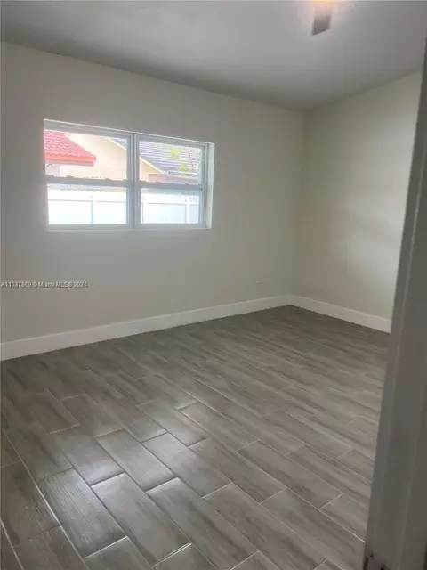 7386 W 30th Ave, Hialeah, FL 33018 photo 9