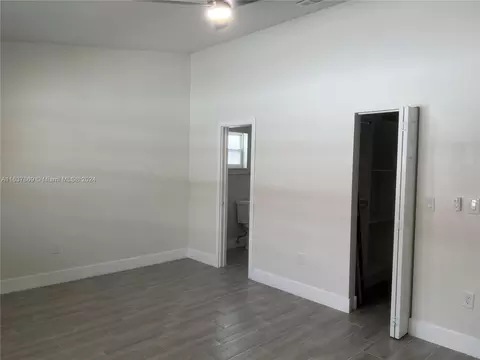 7386 W 30th Ave, Hialeah, FL 33018 photo 11