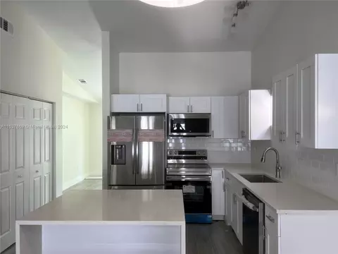7386 W 30th Ave, Hialeah, FL 33018 photo 13