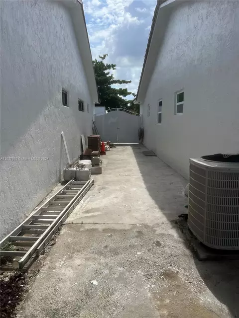 7386 W 30th Ave, Hialeah, FL 33018 photo 15