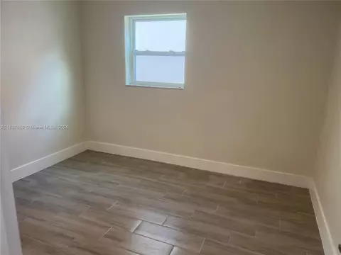 7386 W 30th Ave, Hialeah, FL 33018 photo 7