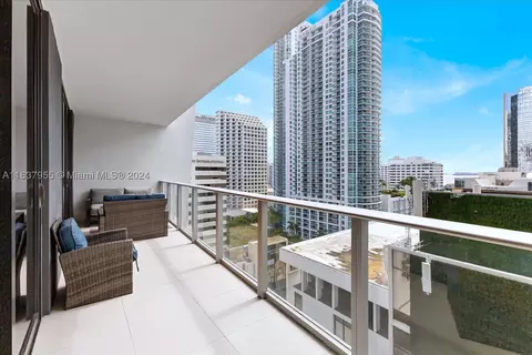 1010 Brickell Ave #1602, Miami, FL 33131