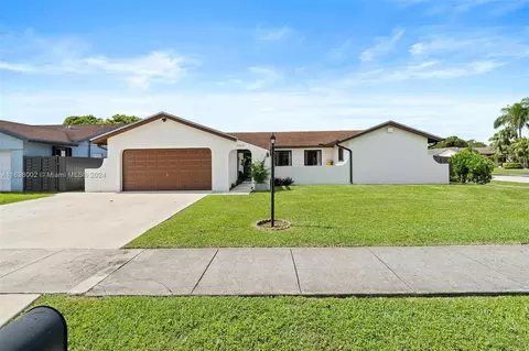 13870 SW 106th St, Miami, FL 33186