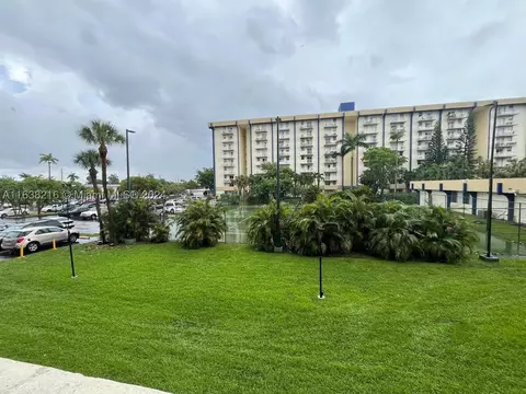 801 NW 47th Ave #207W, Miami, FL 33126