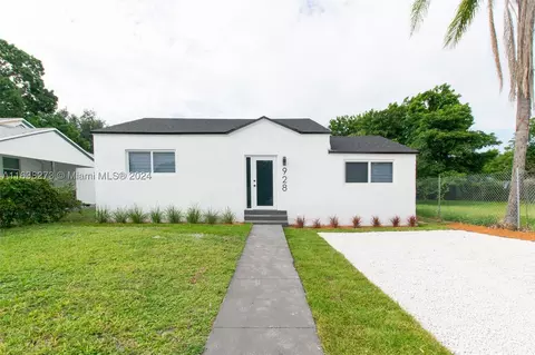 928 NW 64th St, Miami, FL 33150