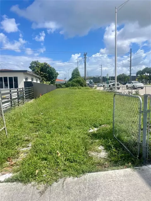 5520 E 8 Ave, Hialeah, FL 33013 photo 5
