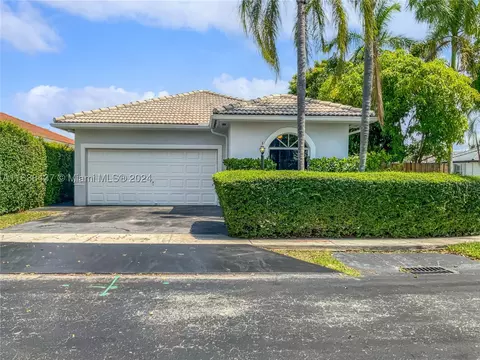 16053 SW 68th Ter, Miami, FL 33193 photo 1