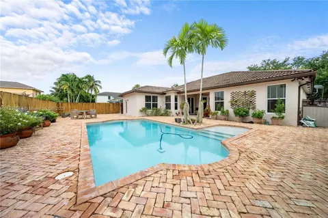 15759 SW 149th Ter, Miami, FL 33196