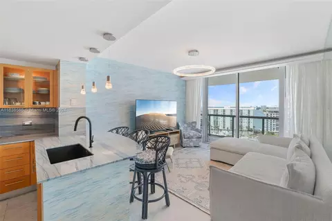 6799 Collins Ave #1601, Miami Beach, FL 33141