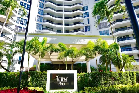 3400 NE 192nd St #208, Aventura, FL 33180