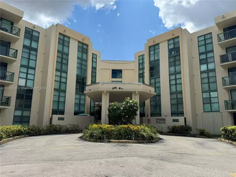 2055 SW 122nd Ave #507, Miami, FL 33175