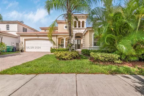 20416 SW 89th Ave, Cutler Bay, FL 33189