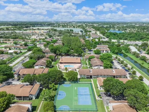 380 E Laurel Dr #3 D, Margate, FL 33063