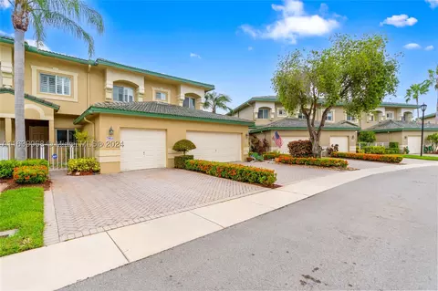 7910 Exeter Blvd E #103, Tamarac, FL 33321
