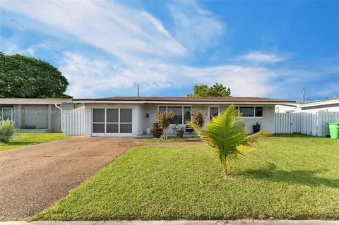 9081 NW 25th St, Sunrise, FL 33322