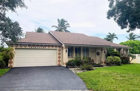 8649 SW 51st St, Cooper City, FL 33328