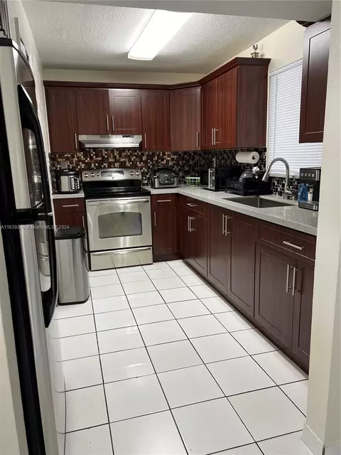 6060 W 21st Ct #403, Hialeah, FL 33016