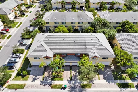 7718 Paddock Pl #7718, Davie, FL 33328