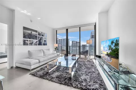 88 SW 7th St #3705, Miami, FL 33130