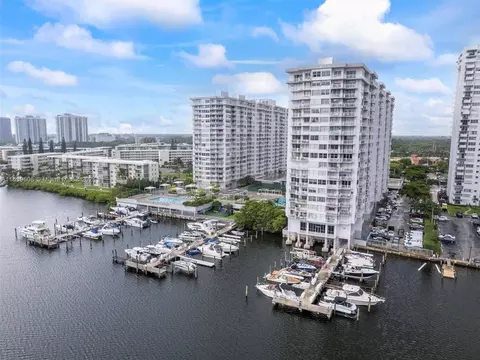 18051 Biscayne Blvd #301-1, Aventura, FL 33160
