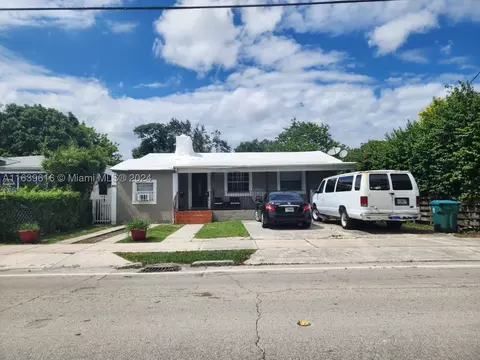 477 NE 71st St, Miami, FL 33138