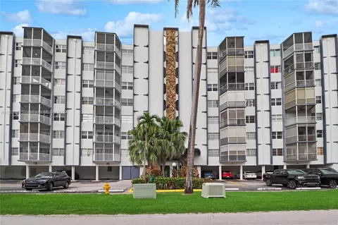300 Diplomat Pkwy #601, Hallandale Beach, FL 33009