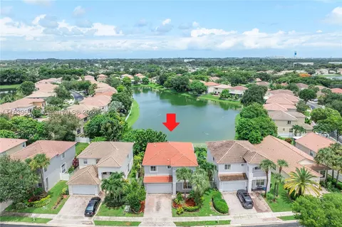 7713 NW 21st Dr, Pembroke Pines, FL 33024
