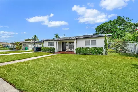 8520 SW 42nd St, Miami, FL 33155