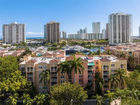 19801 E Country Club Dr #4301, Aventura, FL 33180