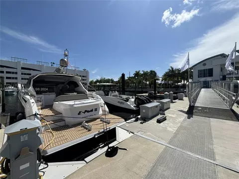 17211 Biscayne Blvd #36, North Miami Beach, FL 33160