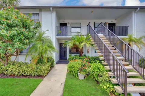 1272 S Military Trl #321, Deerfield Beach, FL 33442