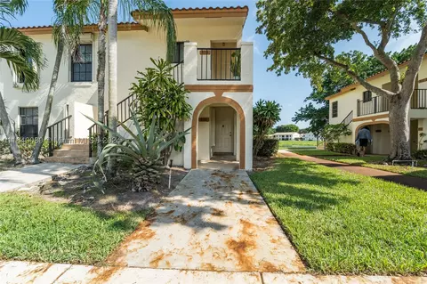 320 Olivewood Pl #115, Boca Raton, FL 33431