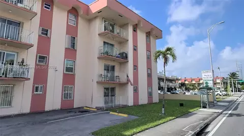 6820 W Flagler St #109, Miami, FL 33144