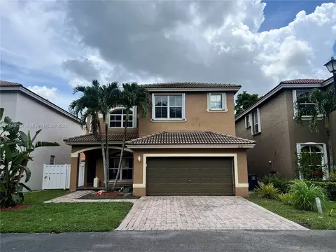 3830 SW 48th Ct, Fort Lauderdale, FL 33312