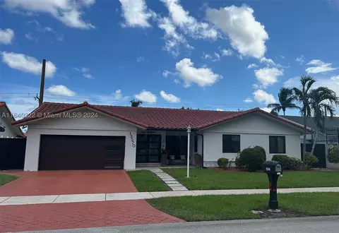13570 SW 40th Ln, Miami, FL 33175