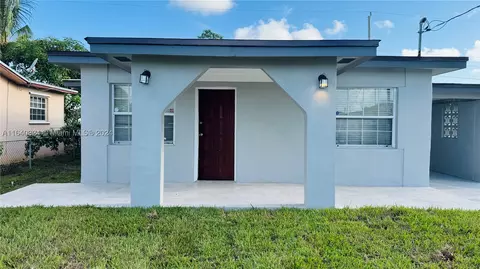 5445 Flagler St, Hollywood, FL 33021