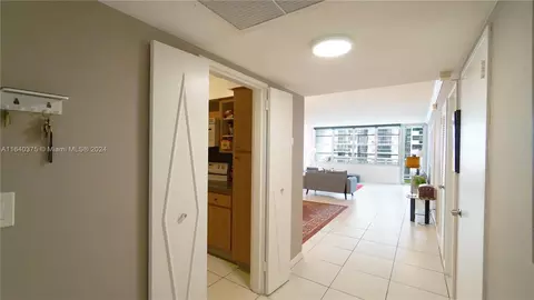 5700 Collins Ave #10N, Miami Beach, FL 33140
