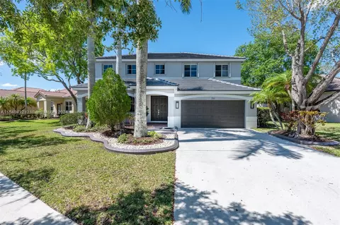 731 Tulip Cir, Weston, FL 33327