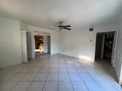 310 E 17th St, Hialeah, FL 33010 photo 28