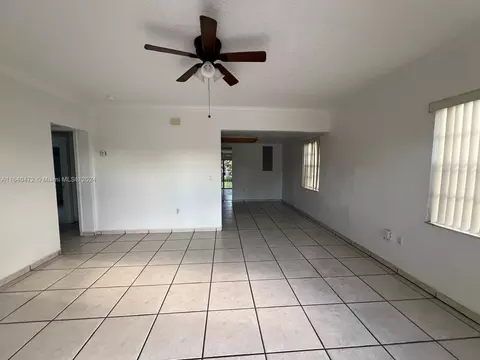 310 E 17th St, Hialeah, FL 33010 photo 17