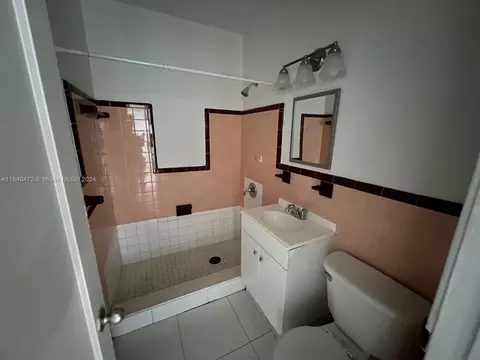 310 E 17th St, Hialeah, FL 33010 photo 22